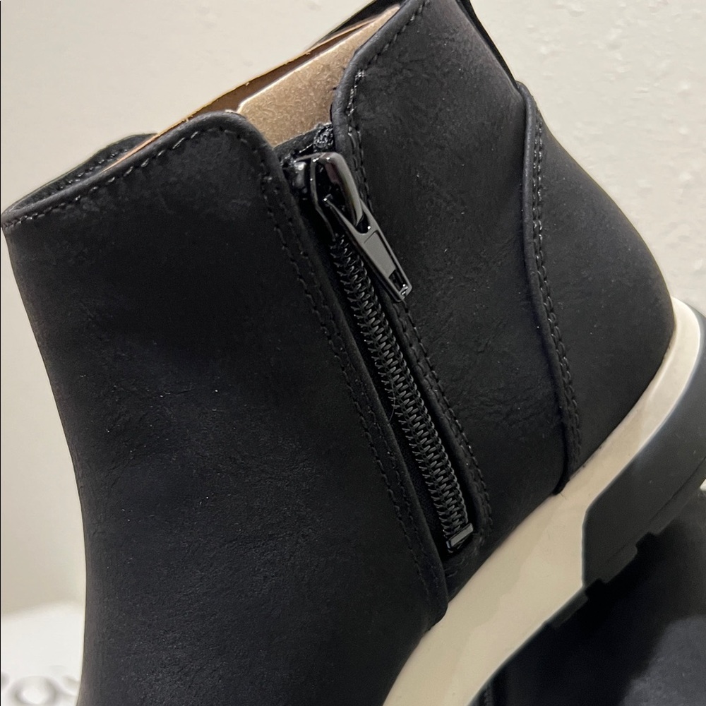 Life Stride Black Ankle Boots with White Sole - Picture 2 of 7